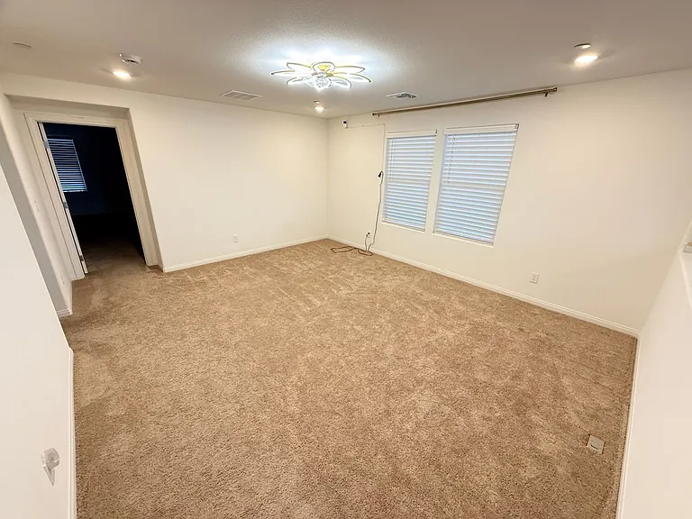 10854 Gentle Crest Ave — Photo 28