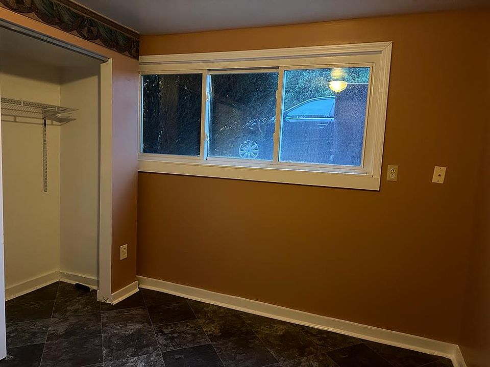 1st image of 662 Bailey Dr