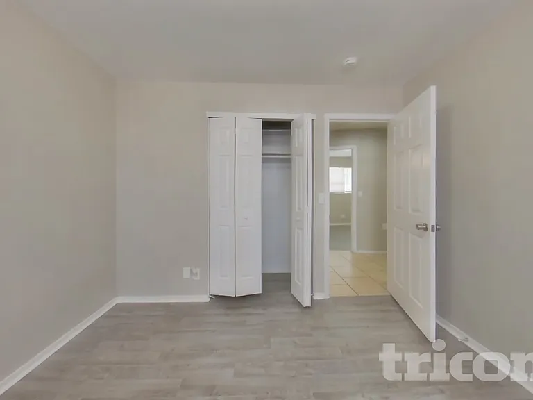 3234 W Larkspur Dr — Photo 10