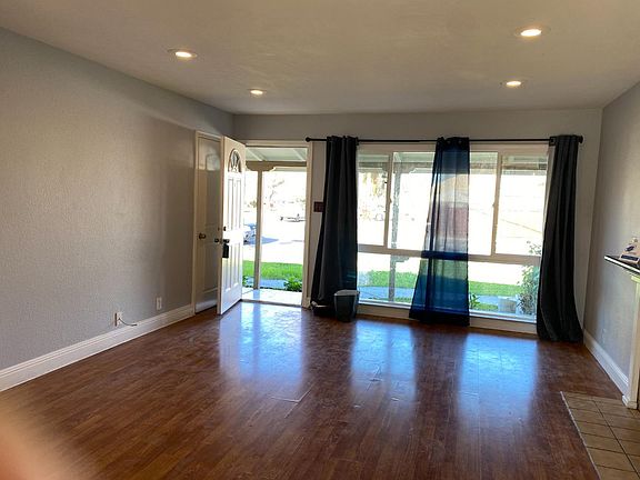 2nd image of 13620 Highwood Dr