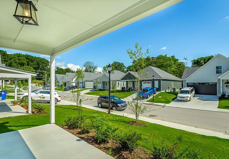 4727 Stunner Ln — Photo 35