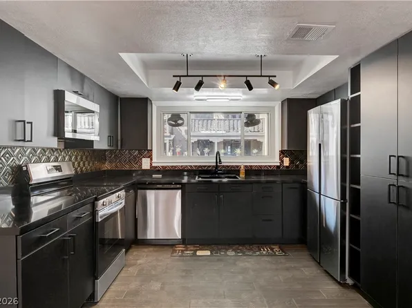 2871 Calle Del Oro, Las Vegas, NV 89120