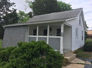 18 Oak Tree Rd, Manheim, PA 17545