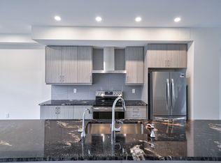 14 Bennington Rd, Newmarket, ON