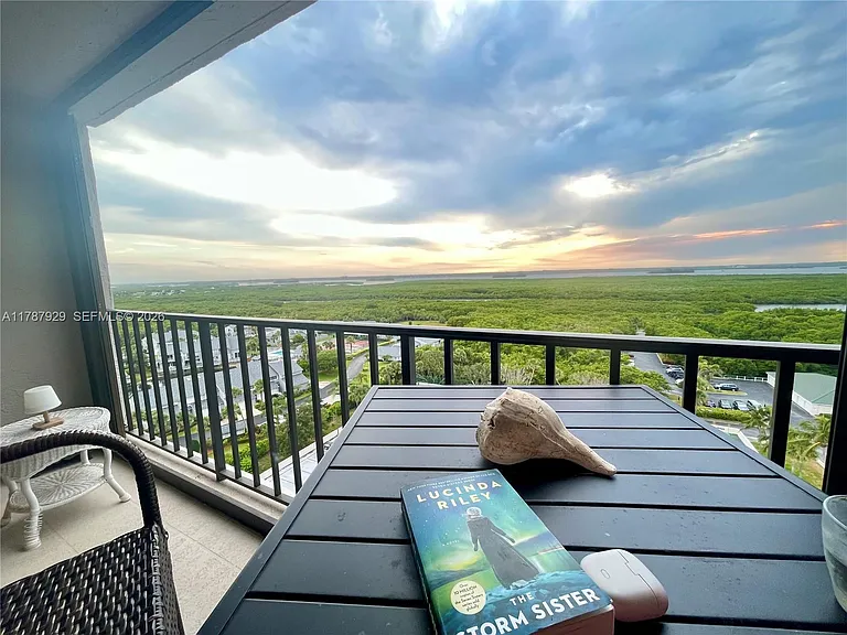5047 N Highway A1A #1205 — Photo 31