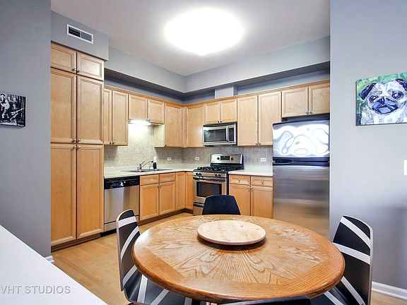4th image of 8711 W Bryn Mawr Ave APT 704