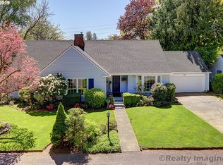 8030 SW Maple Dr, Portland, OR 97225