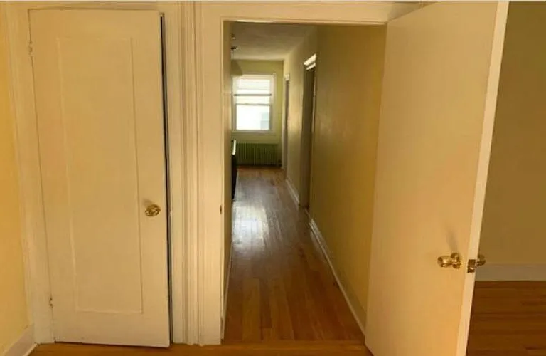 31 Lyon St — Photo 15