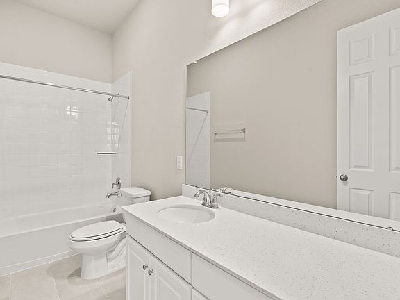 Sunterra Lakes - Sydney Interior Image 2