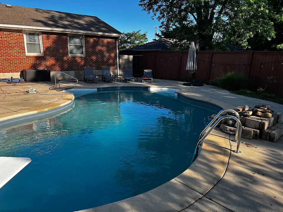 913 Potter Ln