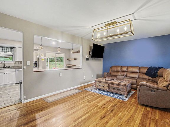 5th image of 5487 Belcross Ct