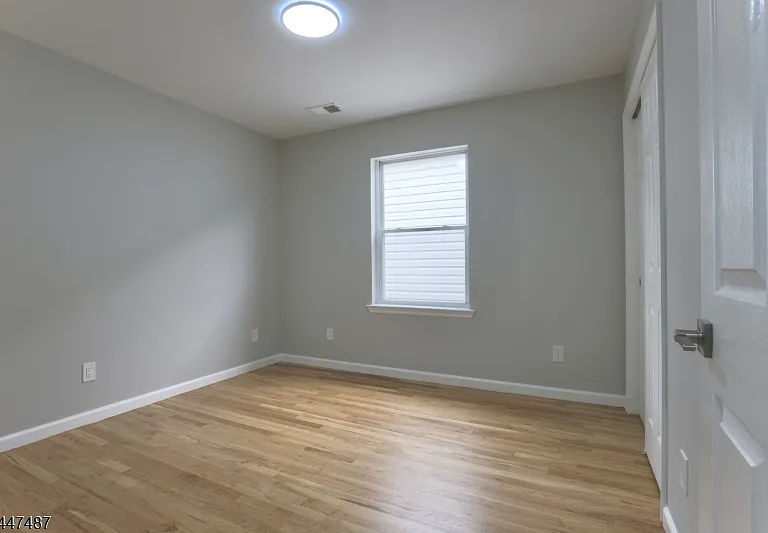452 Marshall St — Photo 10