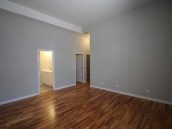 5th image of 1801 W School St APT 2
