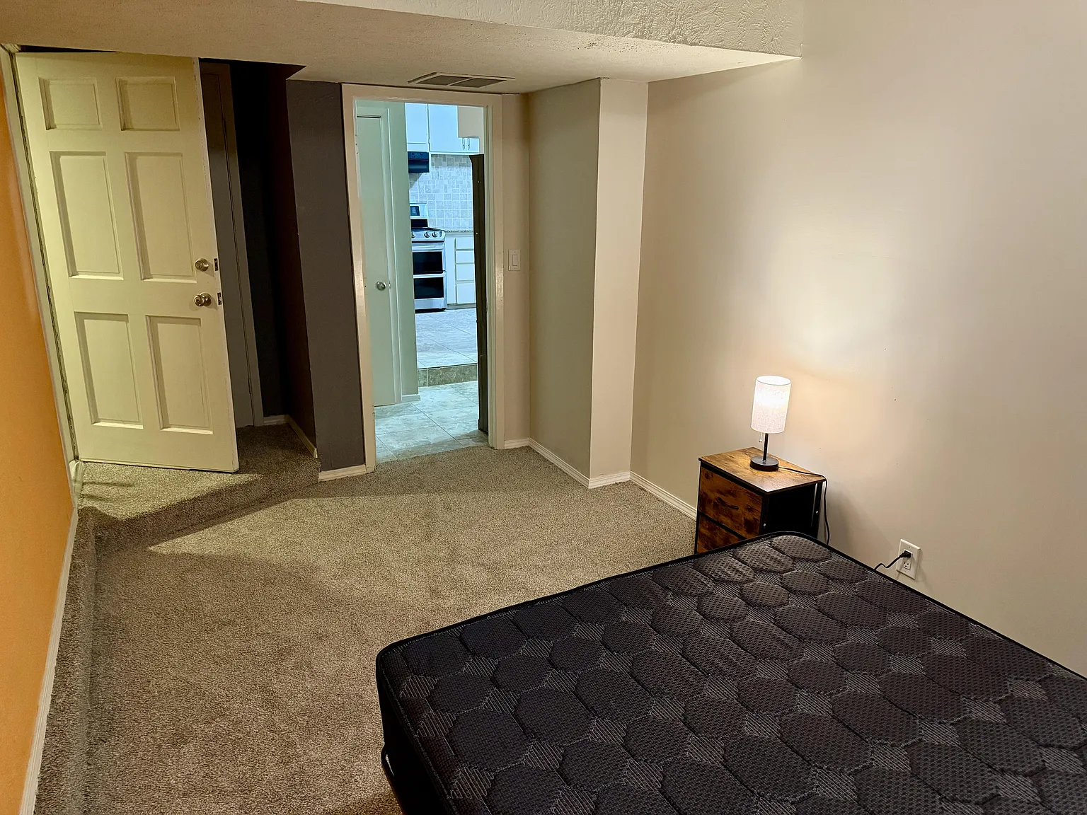4 bed, 3.0 bath, 2113 sqft, $663 — Photo 2