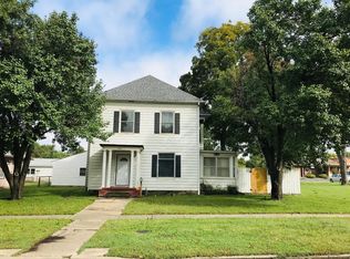 818 Wisconsin St, Neodesha, KS 66757