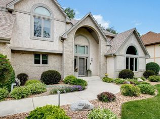 10100 30th Ave N, Plymouth, MN 55441