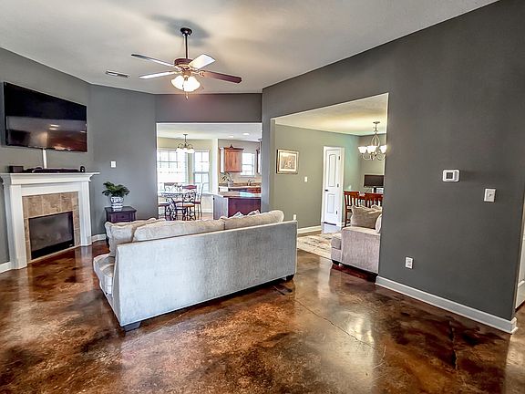 3rd image of 7898 Ironwood Dr