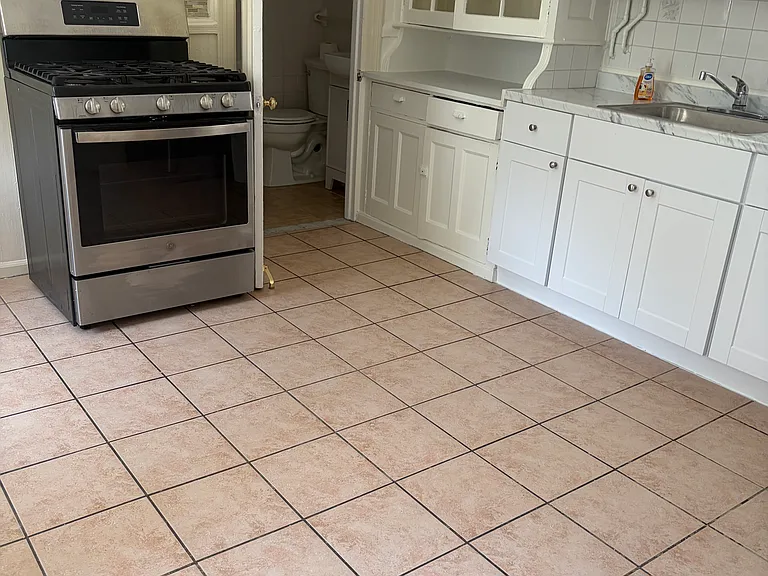 68 Haseco Ave #1 — Photo 1