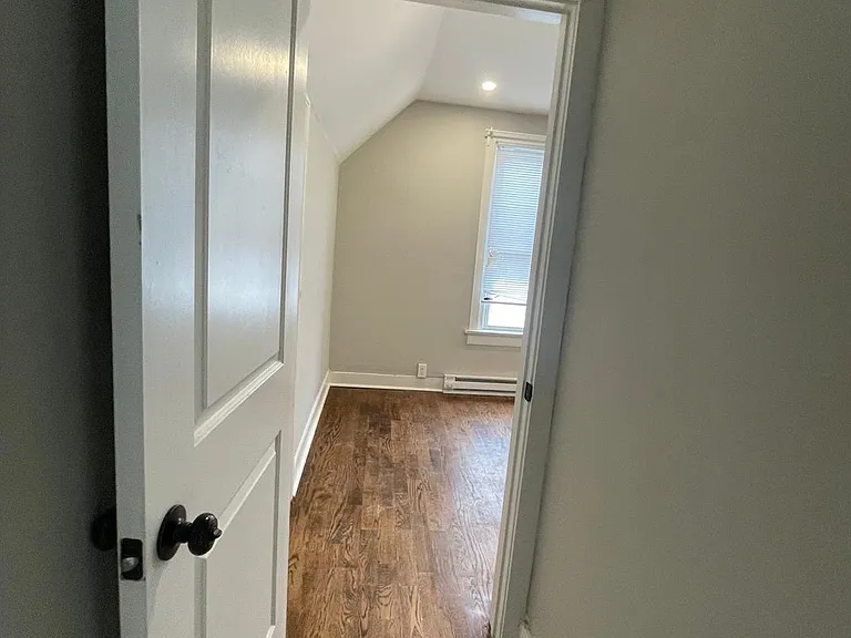 84 Munson St #2B — Photo 13