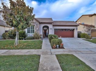 8253 Hopewell Dr, Elk Grove, CA 95757
