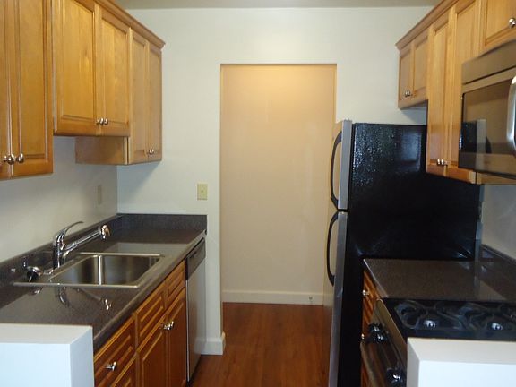 2nd image of 16 Hasbrouck Dr APT A