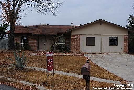 1st image of 3007 Meadow Flower St
