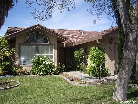 3rd image of 658 Olivewood Ct