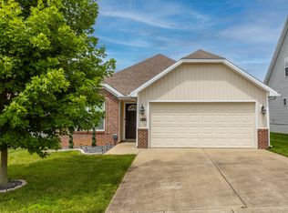 117 Meadowcrest Dr, Georgetown, KY 40324