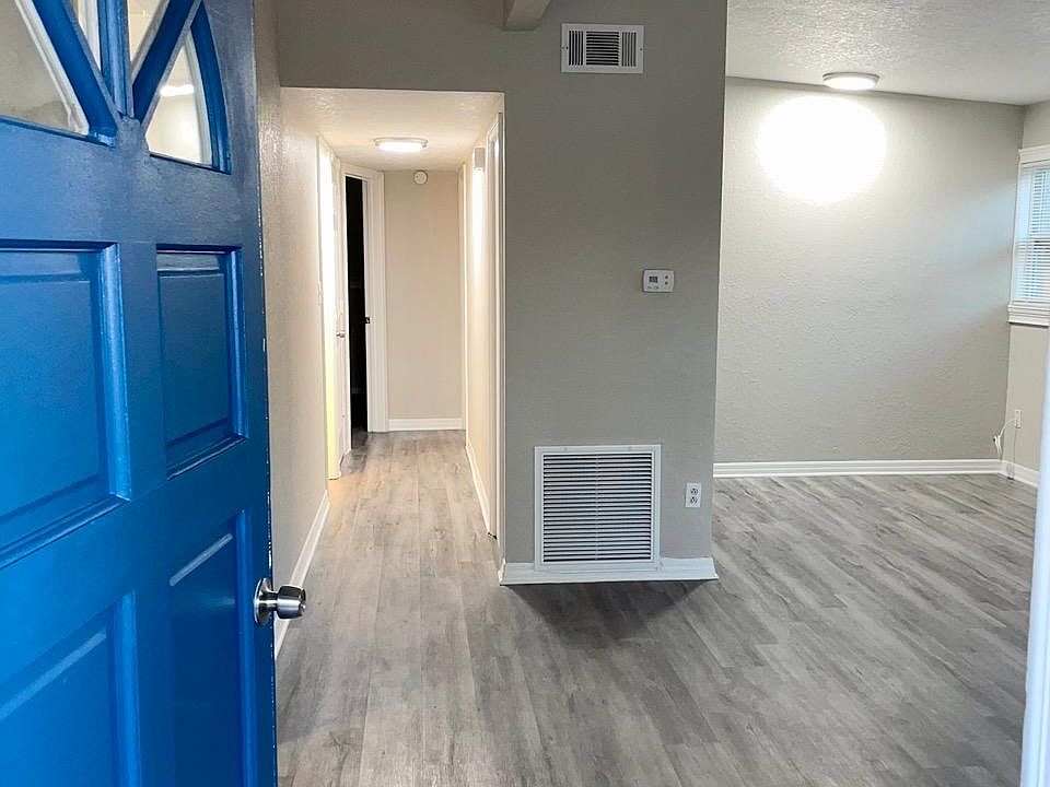 1st image of 4290 68th Ave N