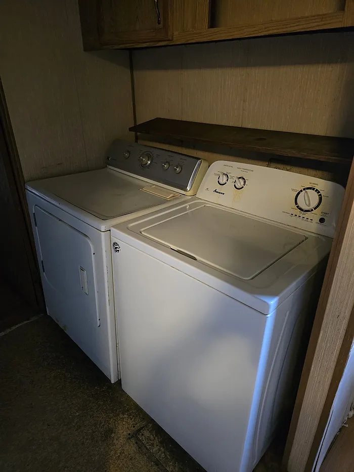 3 bed, 2.0 bath, $975 — Photo 4