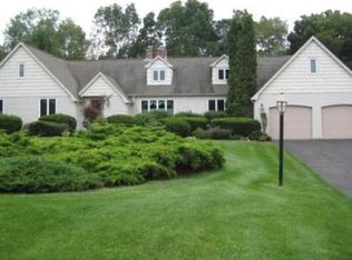 82 Farm Hill Rd, North Attleboro, MA 02760