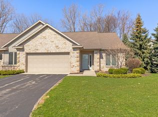 4911 Faringdom Grove Dr, Hudsonville, MI