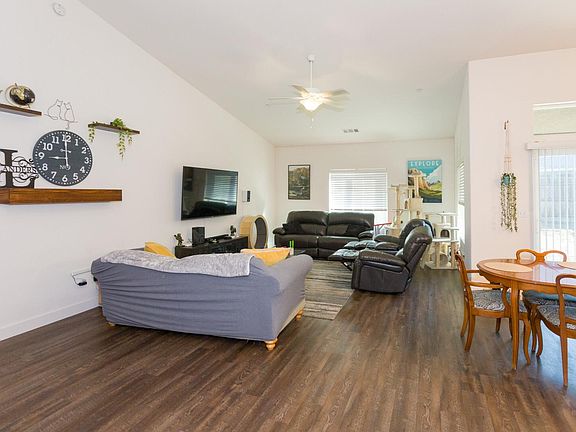 5th image of 2138 W River Springs Avenue