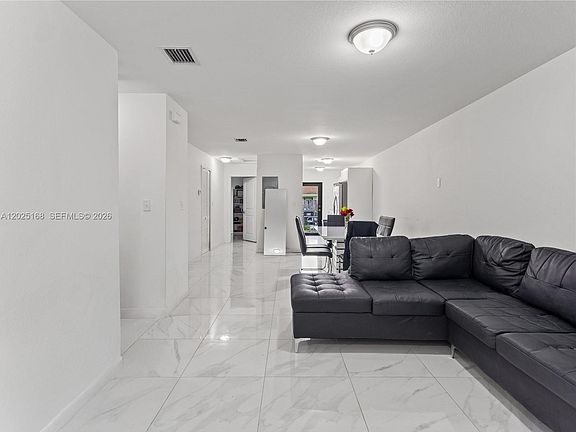3rd image of 10769 SW 146th St