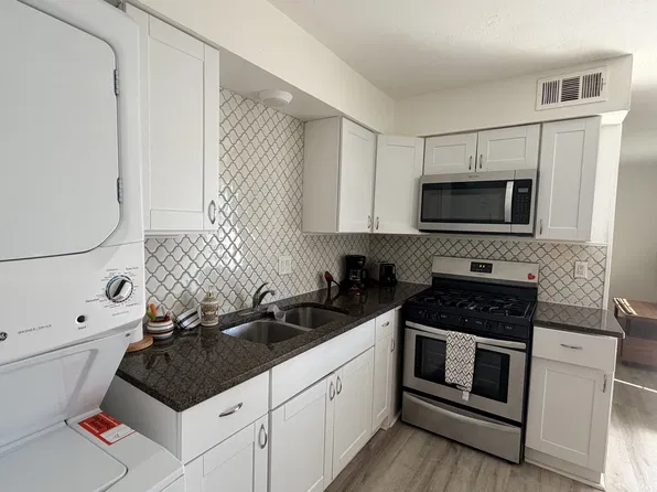 1804 Buena Vista Dr SE APT 4, Albuquerque, NM 87106