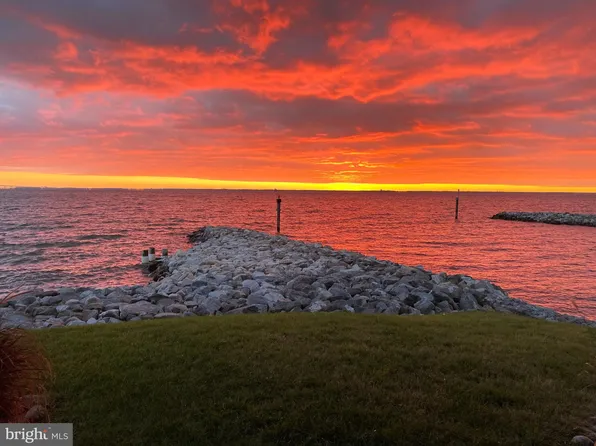 2026 Quay Village Ct APT T-1, Annapolis, MD 21403