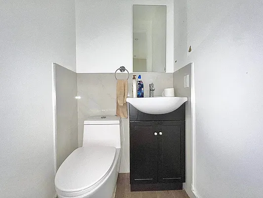 Rented by Doorway NYC, LLC | media 17