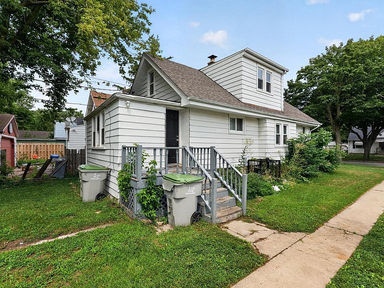 Listing photo 3