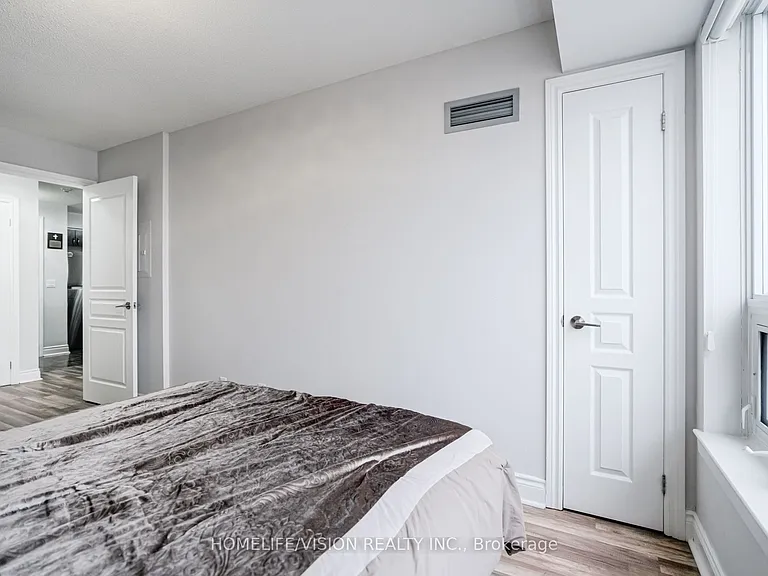 7 N Park Rd #1802 — Photo 24