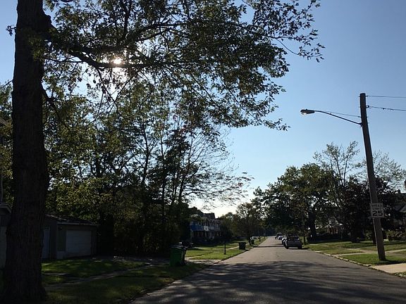 5th image of 10105 Greenview Ave