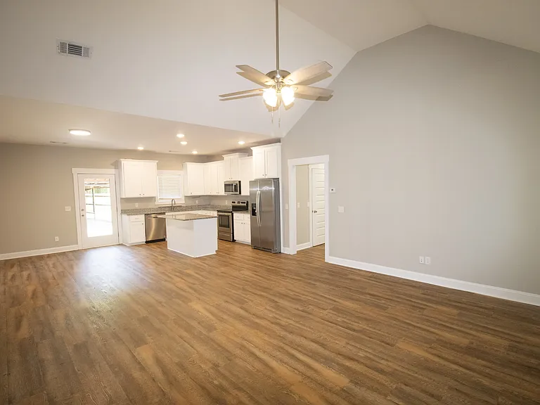 119 Spring Creek Rd — Photo 5