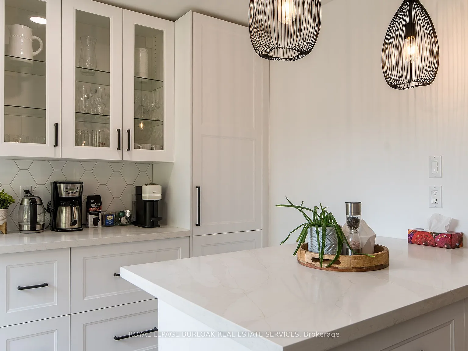 3 bed, $5,000 — Photo 4