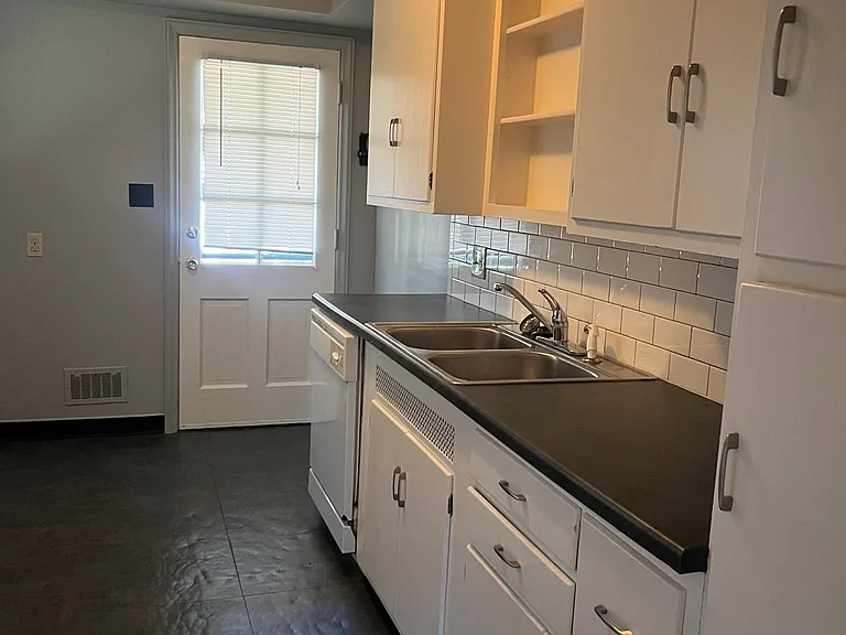 1597 Grandview Ave #A — Photo 4