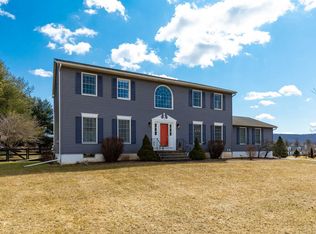 20 Riverdale Dr, Wingdale, NY 12594