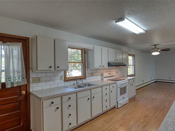5th image of 7312 Bowie Rd