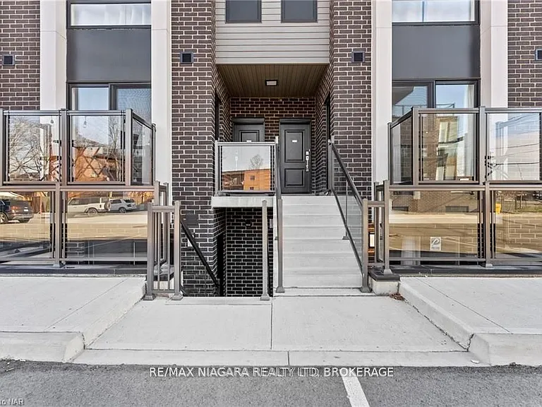 6065 McLeod Rd #115 — Photo 2