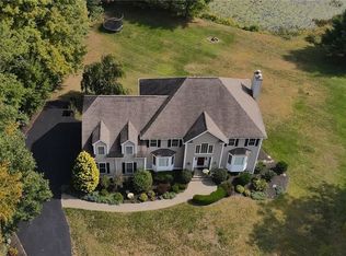 54 Marlin Rd, Sandy Hook, CT 06482