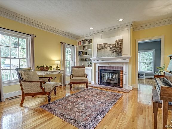 5th image of 9209 Olde Hartley Ct