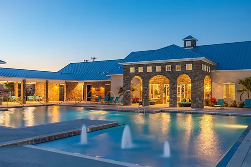 Lakeland Grand Photo 1