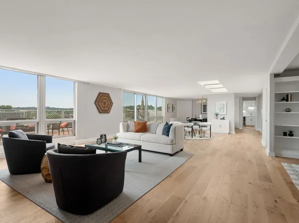 45 Longwood Ave APT A, Brookline, MA 02446